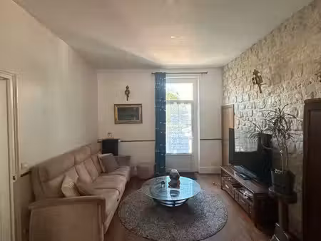 maison ancienne avec caractère