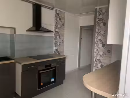 à louer maison 2ch avec jardin