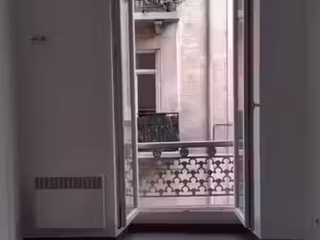 location appartement 1 pièce 23 m² à marseille 6ème (13006)  600 €