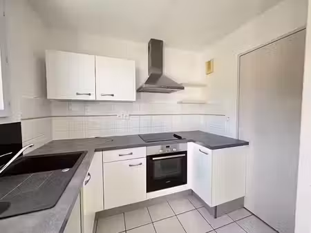 location appartement 2 pièces 52.19 m² à mont-de-marsan (40000)  585 €