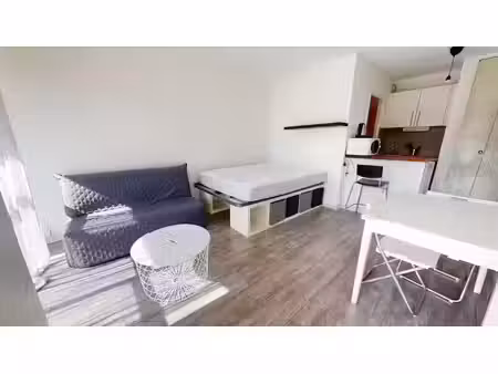 location appartement 1 pièce 25 m² à montpellier (34000)  553 €