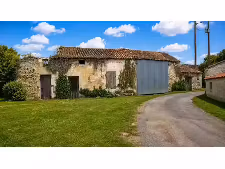 vente maison 3 pièces 139 m² à trizay (17250)  59 900 €