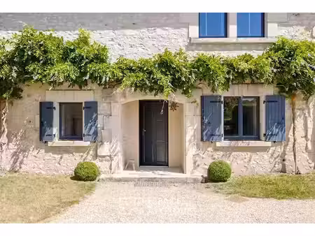 vente maison 7 pièces 220 m² à saint-sauveur (86100)  415 000 €