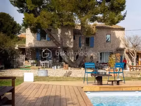 maison 6 pièces 220 m²