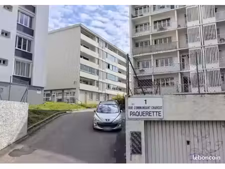 parking fermé