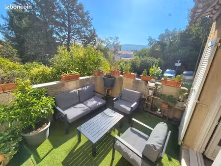 appartement t4 de 87 m² avec terrasse