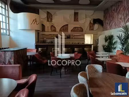 local hôtel 210 m²