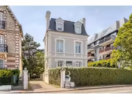 maison de ville à vendre à deauville