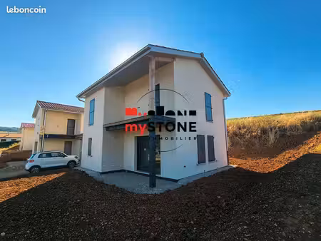 villa 5 pièces 96 m²