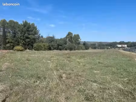 terrain 650 m² aix en provence