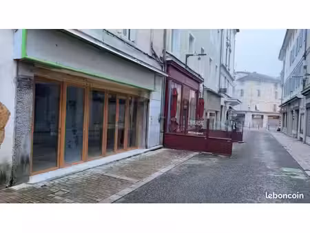 local commercial – 153 m² – centre-ville de bourg-en-bresse – rue piétonne