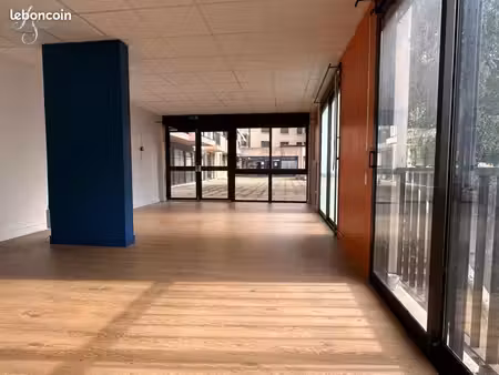 local commercial 60 m²
