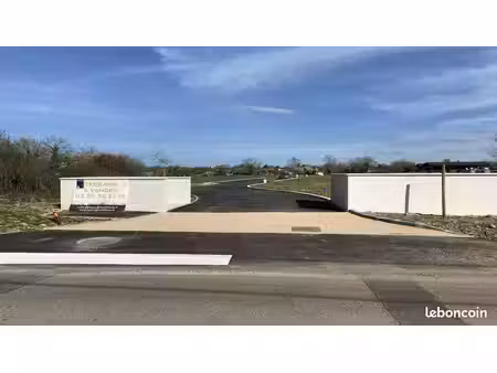 viriat - parcelle de terrain à bâtir de 1019m² - libre constructeur - viabilisé