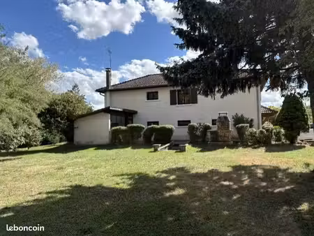 villa 160 m² villeneuve