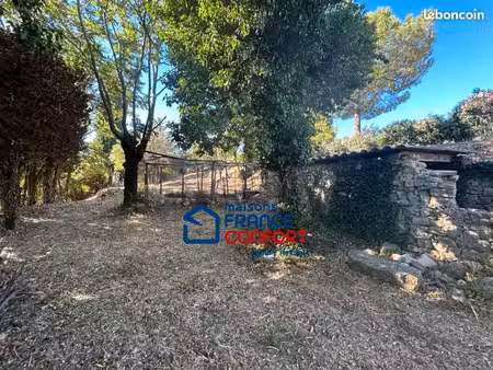 terrain 640 m² flayosc