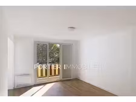 location appartement 2 pièces 45 m² à antibes (06600)
