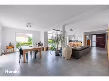 propriété familiale t11 de 306.89 m²