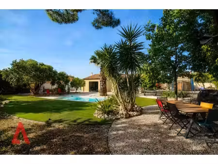 caux – villa de plain-pied avec piscine et 1 174 m² de terrain