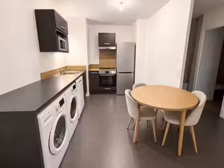 appartement t2 dans résidence neuve et sécurisée avec place