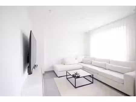 appartement 2 chambres rénové en 2023 avec parking