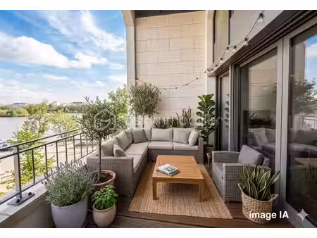duplex de 107 m² à saint-cyr-sur-loire