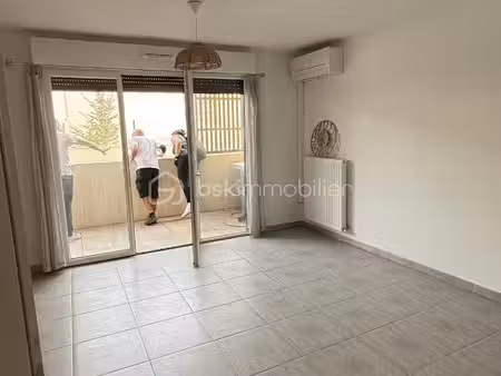 appartement de 45 89 m² à la roque-d'antheron