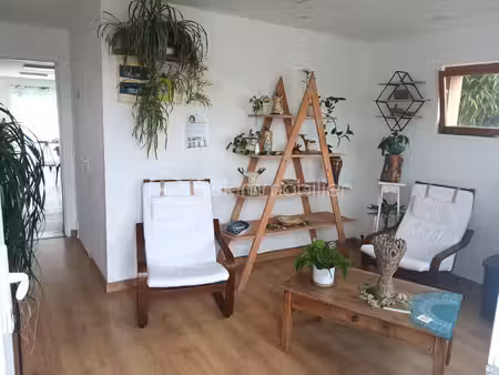 bureau de 85 m² à frehel