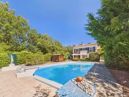 propriete au calme absolu & sans vis-a-vis - villa sur 2 niveaux avec dependance et...