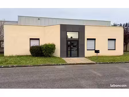 locaux d'activité 630 m2