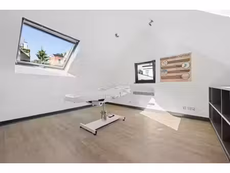 uccle  chée de waterloo  maison/commerce ±58m²