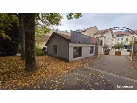 local commercial 85 m² oyonnax