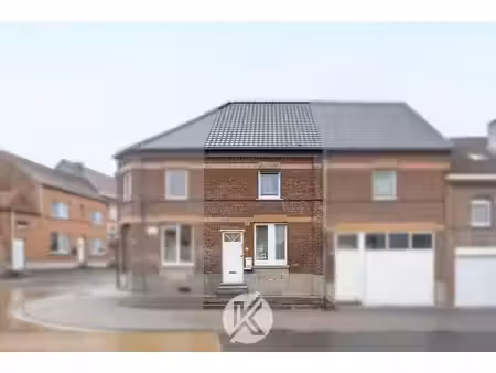 charmante woning met ruime garage
