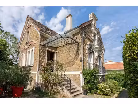 maison 4 pièces - 145 m²