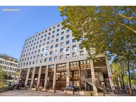bureaux 227 m²