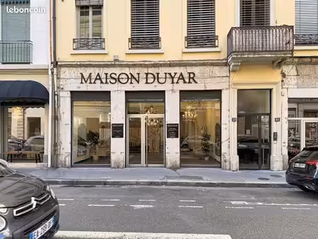 local commercial 97 m²