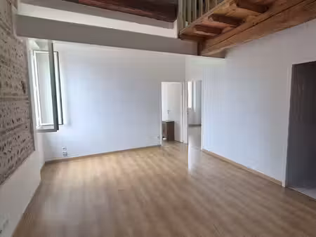 appartement f3 bis à louer - 3 pièces - 90 m2 - labastidette - 31 - midi-pyrenees