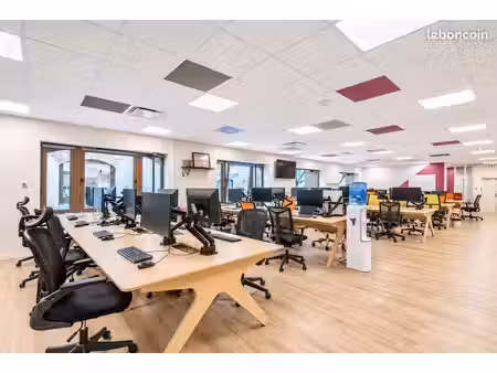 bureaux 231 m²