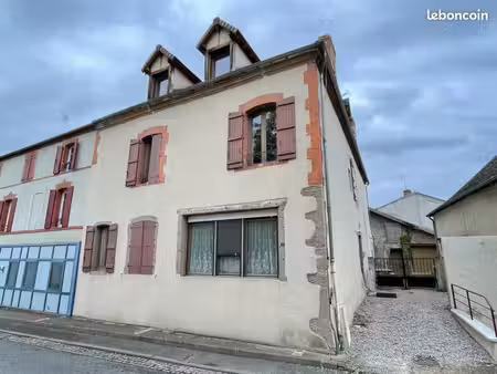 immeuble 307 m² bellenaves