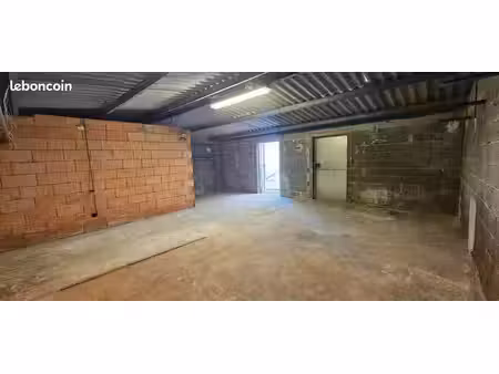 entrepôt de stockage - hangar - box