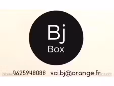 box fermé et sous video surveillance