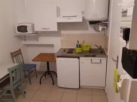 studio meublé proche centre-ville 12m²