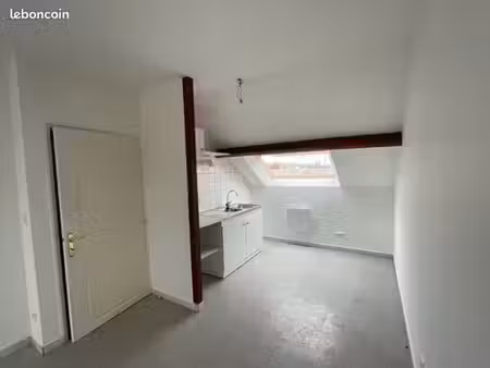 appartement 2 piéces bien situé