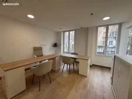 ? bureau en location - 450/mois c.c. - boulevard gassendi