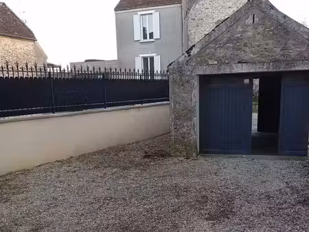 maison avec cour et garage