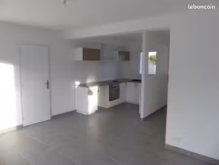 maison à louer nue  plérin