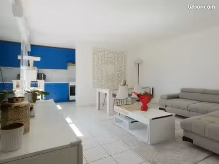 appartement 3 pièces 63 m²