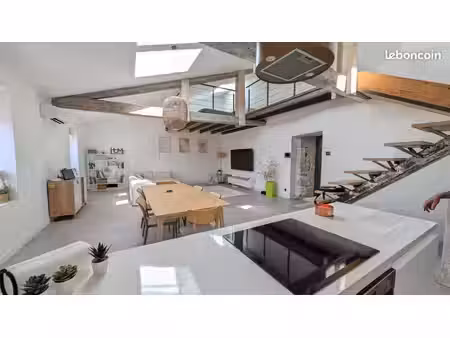 maison de ville 4 pièces 190 m²