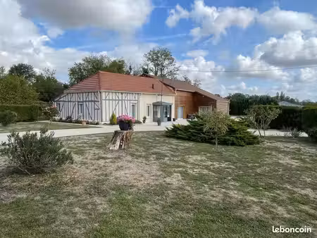 propriété 7 pièces 218 m²
