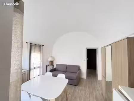studio 2 pièces 28 m²