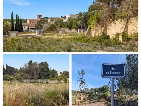 [620 m2] terrain constructible proche bord de mer au cœur d'un village médiéval entre narb